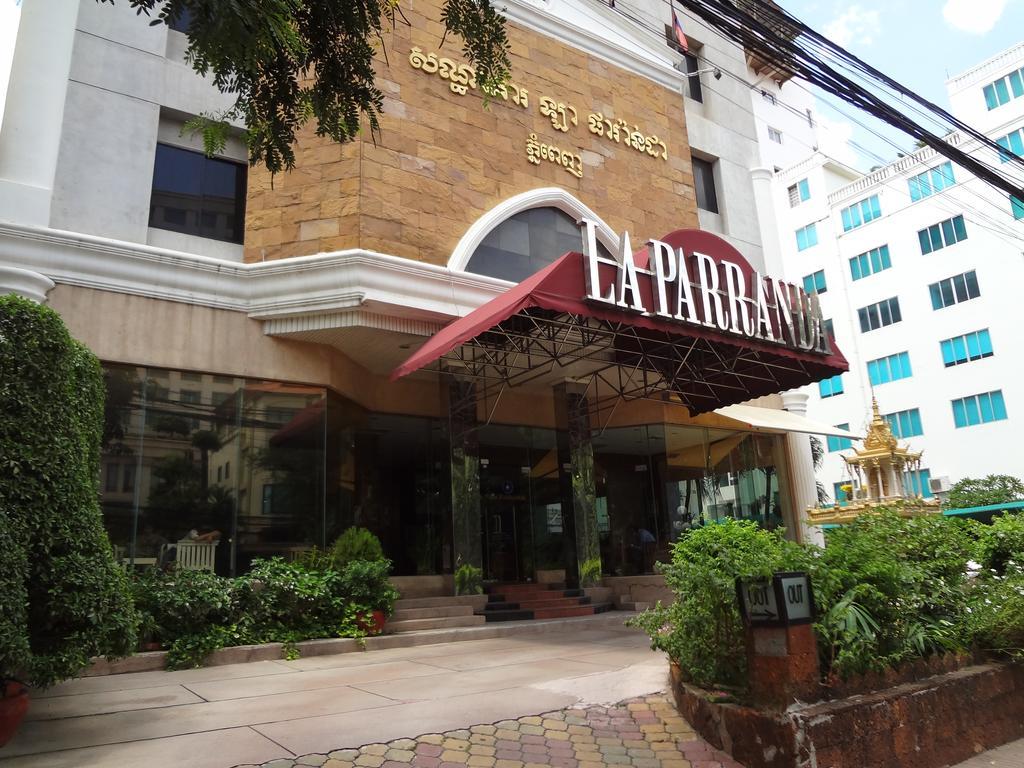 La Parranda Residence & Hotel Phnom Penh Exterior photo